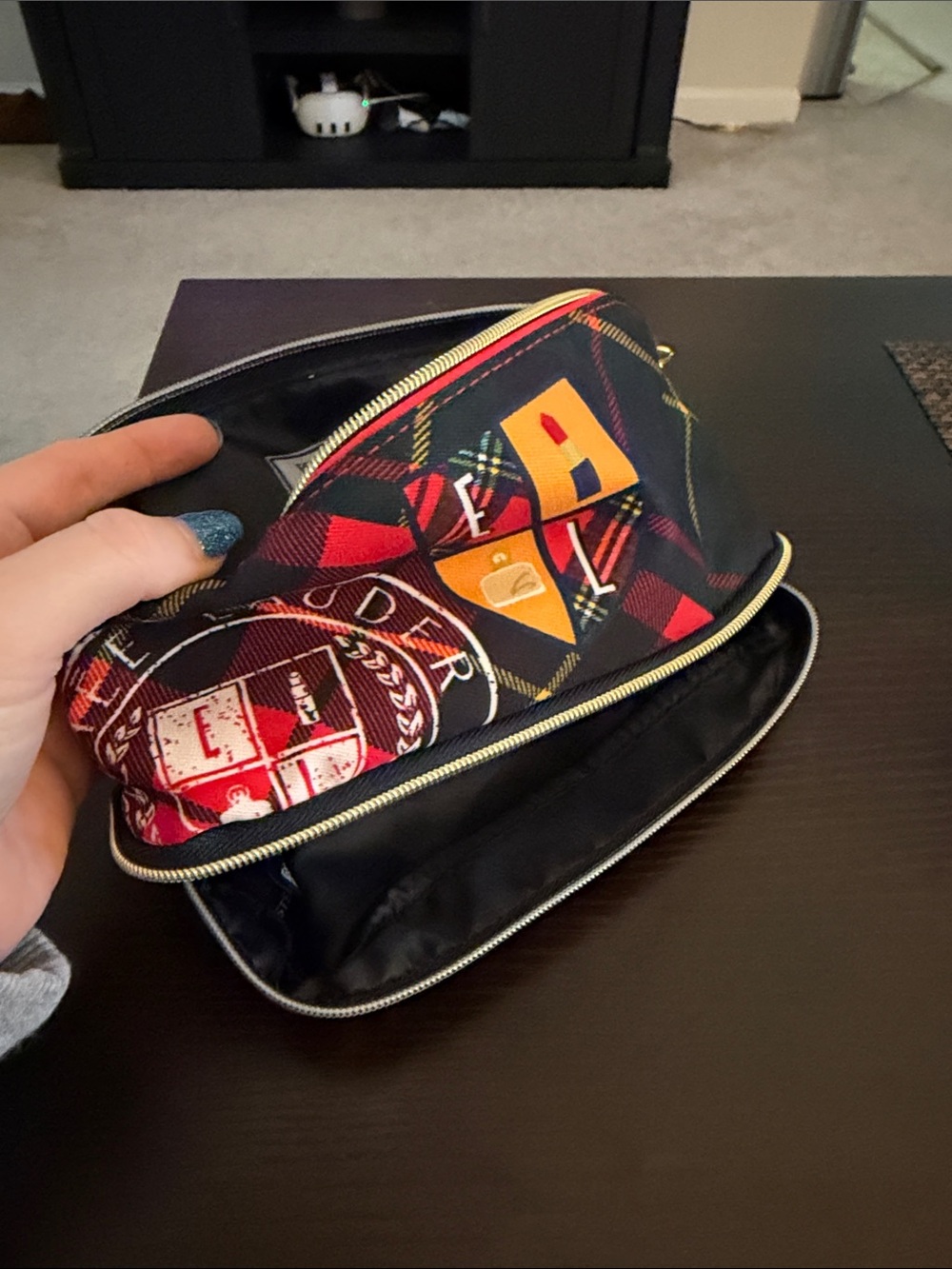 Estée Lauder limited edition Tartan plaid cosmetic bag 2 compartments - Picture 11 of 11